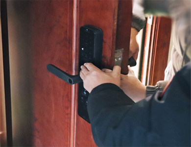 红旗24小时上门开锁公司